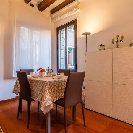 Apartman Arsenale 2352 Library By Biennale Exhibition